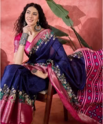 Designer Japan Satin Printed Saree with Blouse Piece - Image 3